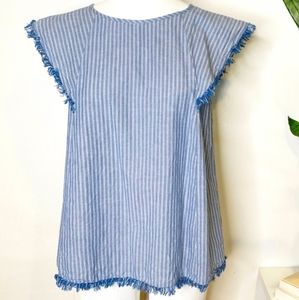 Doe & Rae Striped Blue/White Top Raw Hem Flutter Sleeves New Size Medium